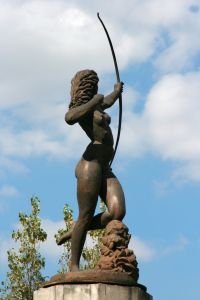 Photo d'une statue de la déesse Diane